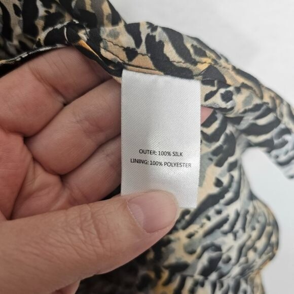 SALONI Ink Tiger Animal Print Black Lea Silk Crepe Wrap Dress 8 - Picture 6 of 14